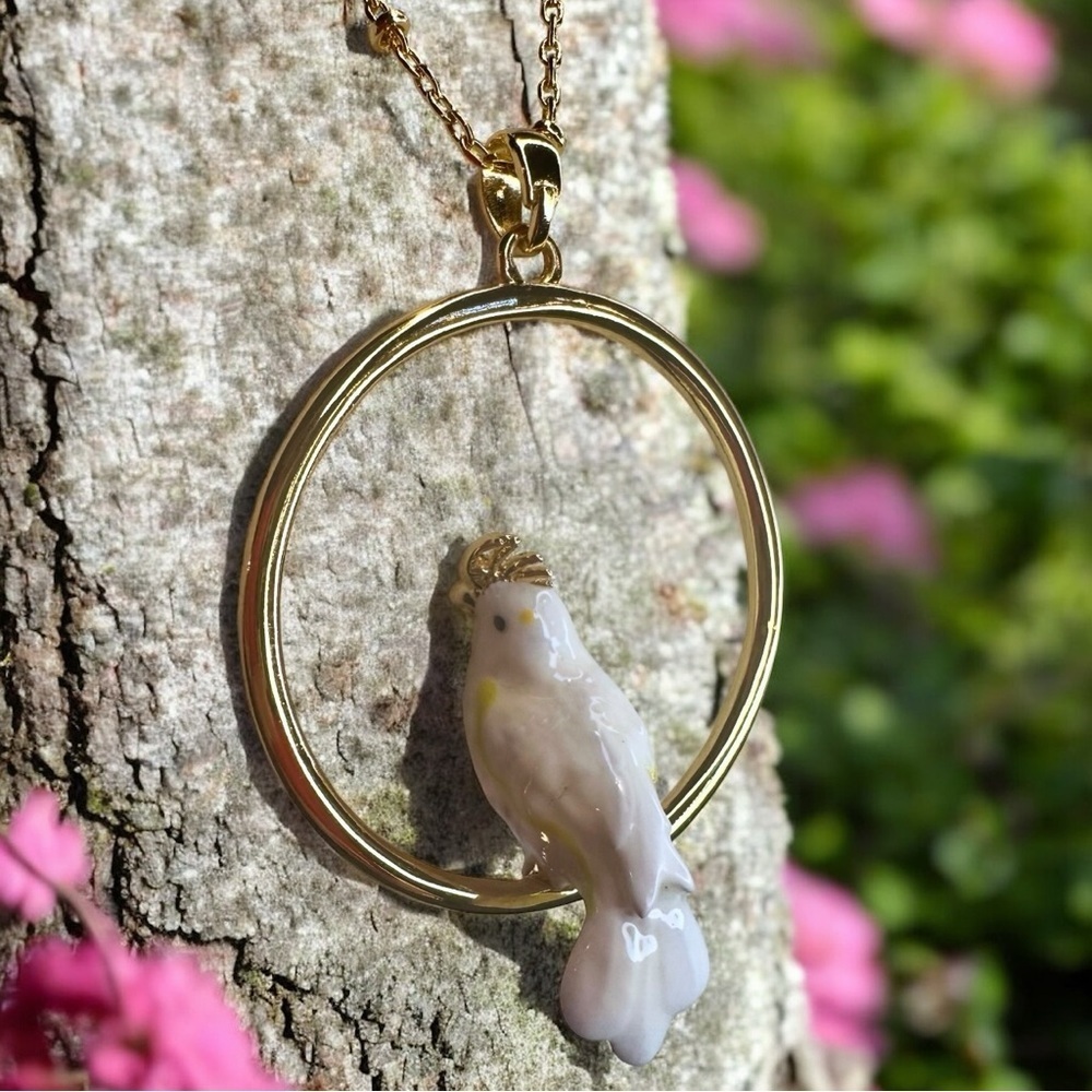 NEW White & Yellow Gold Cockatiel Bird Sitting In A Gold Hoop Pendant Necklace - Picture 16 of 16